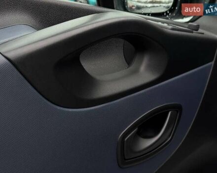 Белый Опель Виваро, объемом двигателя 1.6 л и пробегом 179 тыс. км за 15300 $, фото 36 на Automoto.ua