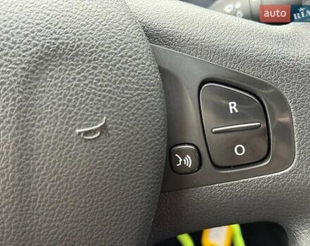 Белый Опель Виваро, объемом двигателя 1.6 л и пробегом 179 тыс. км за 15300 $, фото 19 на Automoto.ua