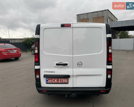 Белый Опель Виваро, объемом двигателя 1.6 л и пробегом 128 тыс. км за 14500 $, фото 7 на Automoto.ua