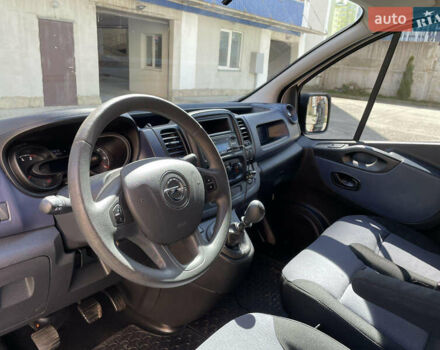 Белый Опель Виваро, объемом двигателя 1.6 л и пробегом 236 тыс. км за 15200 $, фото 15 на Automoto.ua