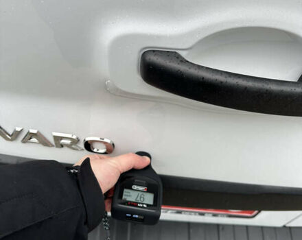 Белый Опель Виваро, объемом двигателя 1.6 л и пробегом 233 тыс. км за 14700 $, фото 104 на Automoto.ua