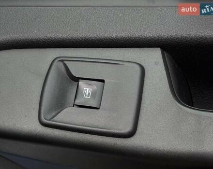 Белый Опель Виваро, объемом двигателя 1.6 л и пробегом 179 тыс. км за 15300 $, фото 56 на Automoto.ua