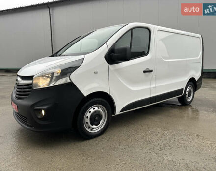 Белый Опель Виваро, объемом двигателя 1.6 л и пробегом 233 тыс. км за 14700 $, фото 4 на Automoto.ua