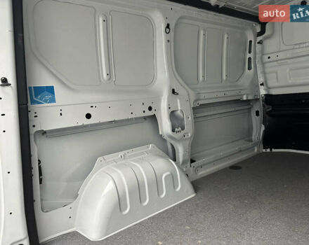 Белый Опель Виваро, объемом двигателя 1.6 л и пробегом 233 тыс. км за 14700 $, фото 57 на Automoto.ua