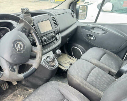 Білий Опель Віваро, об'ємом двигуна 1.6 л та пробігом 346 тис. км за 10750 $, фото 9 на Automoto.ua