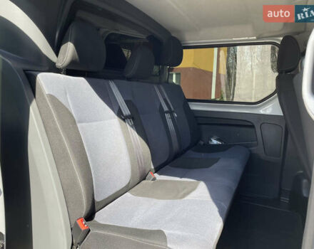 Белый Опель Виваро, объемом двигателя 1.6 л и пробегом 236 тыс. км за 15200 $, фото 11 на Automoto.ua