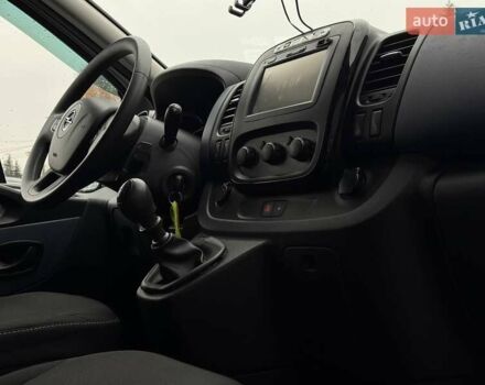 Белый Опель Виваро, объемом двигателя 1.6 л и пробегом 179 тыс. км за 15300 $, фото 59 на Automoto.ua