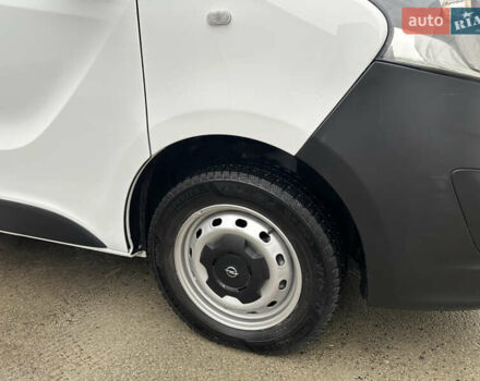 Белый Опель Виваро, объемом двигателя 1.6 л и пробегом 233 тыс. км за 14700 $, фото 29 на Automoto.ua