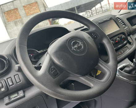 Белый Опель Виваро, объемом двигателя 1.6 л и пробегом 128 тыс. км за 14500 $, фото 21 на Automoto.ua