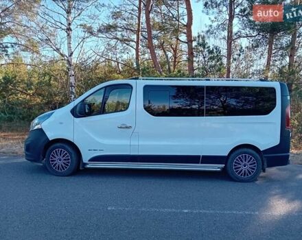 Белый Опель Виваро, объемом двигателя 1.6 л и пробегом 182 тыс. км за 14500 $, фото 5 на Automoto.ua