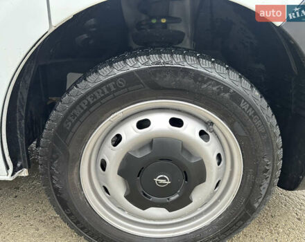 Белый Опель Виваро, объемом двигателя 1.6 л и пробегом 233 тыс. км за 14700 $, фото 30 на Automoto.ua