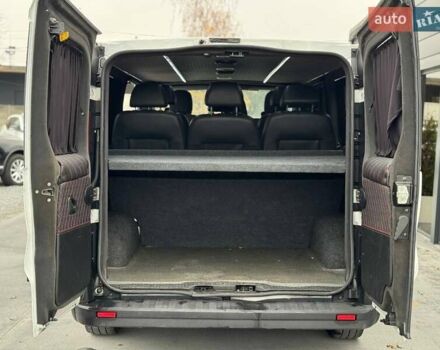 Белый Опель Виваро, объемом двигателя 1.6 л и пробегом 179 тыс. км за 15300 $, фото 44 на Automoto.ua