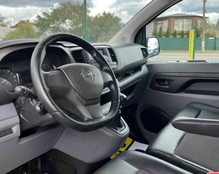 Білий Опель Віваро, об'ємом двигуна 2 л та пробігом 158 тис. км за 17600 $, фото 6 на Automoto.ua