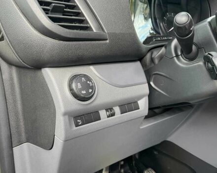 Білий Опель Віваро, об'ємом двигуна 2 л та пробігом 158 тис. км за 17600 $, фото 10 на Automoto.ua