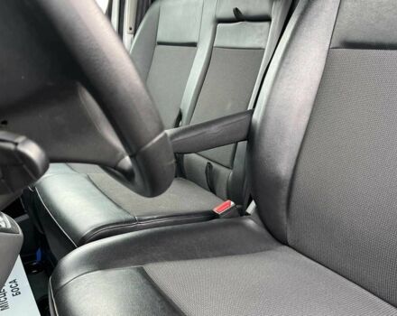 Білий Опель Віваро, об'ємом двигуна 2 л та пробігом 158 тис. км за 17600 $, фото 15 на Automoto.ua