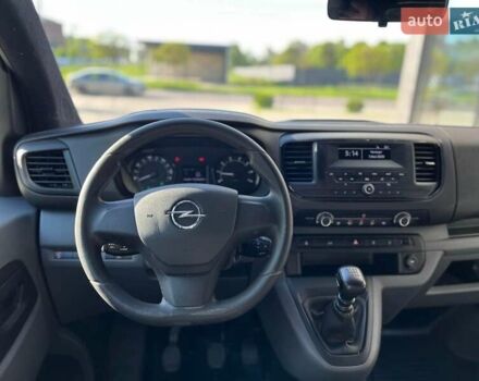 Белый Опель Виваро, объемом двигателя 2 л и пробегом 240 тыс. км за 21699 $, фото 17 на Automoto.ua