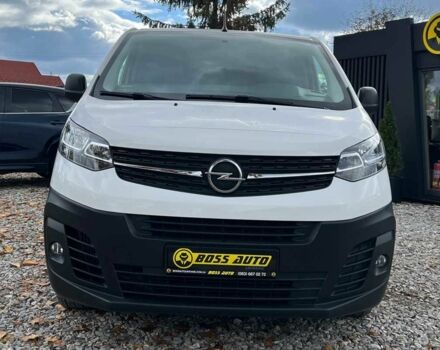 Білий Опель Віваро, об'ємом двигуна 2 л та пробігом 158 тис. км за 17600 $, фото 1 на Automoto.ua