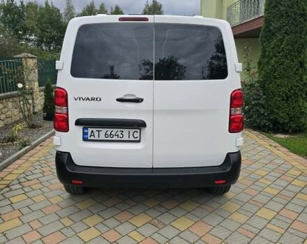 Білий Опель Віваро, об'ємом двигуна 2 л та пробігом 320 тис. км за 16300 $, фото 4 на Automoto.ua