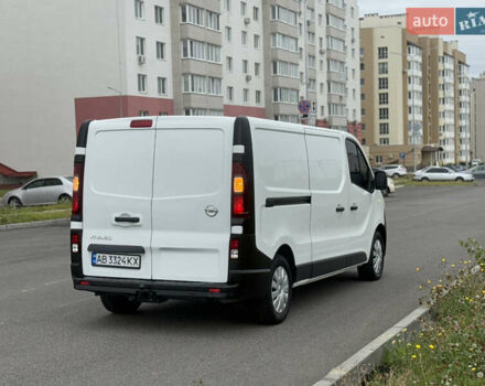 Белый Опель Виваро, объемом двигателя 1.6 л и пробегом 195 тыс. км за 13500 $, фото 3 на Automoto.ua