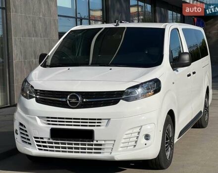 Белый Опель Виваро, объемом двигателя 2 л и пробегом 240 тыс. км за 21699 $, фото 5 на Automoto.ua