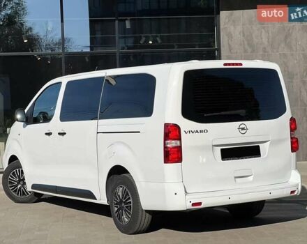 Белый Опель Виваро, объемом двигателя 2 л и пробегом 240 тыс. км за 21699 $, фото 8 на Automoto.ua