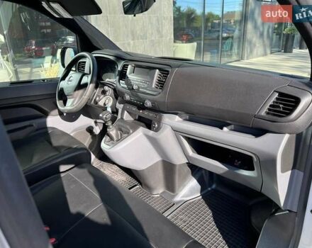 Белый Опель Виваро, объемом двигателя 2 л и пробегом 240 тыс. км за 21699 $, фото 15 на Automoto.ua