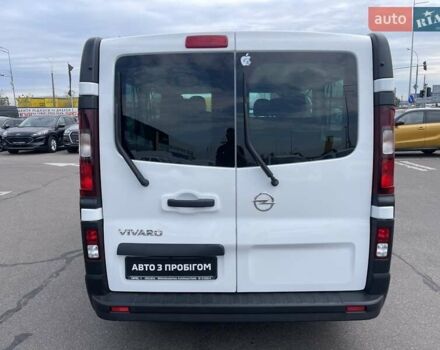 Белый Опель Виваро, объемом двигателя 1.6 л и пробегом 72 тыс. км за 25400 $, фото 5 на Automoto.ua