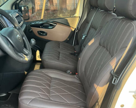 Білий Опель Віваро, об'ємом двигуна 1.6 л та пробігом 186 тис. км за 20800 $, фото 11 на Automoto.ua