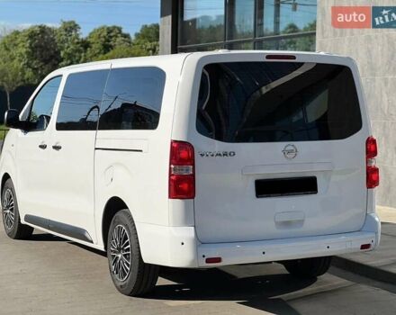 Белый Опель Виваро, объемом двигателя 2 л и пробегом 240 тыс. км за 21699 $, фото 9 на Automoto.ua