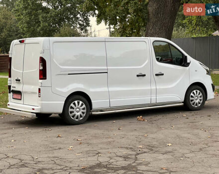 Білий Опель Віваро, об'ємом двигуна 1.6 л та пробігом 231 тис. км за 17990 $, фото 8 на Automoto.ua