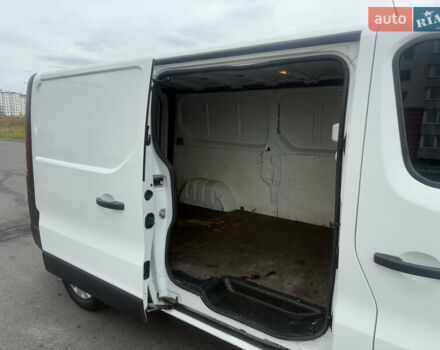 Белый Опель Виваро, объемом двигателя 1.6 л и пробегом 195 тыс. км за 13500 $, фото 14 на Automoto.ua
