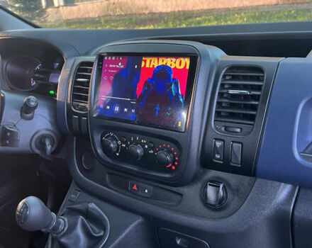 Білий Опель Віваро, об'ємом двигуна 1.6 л та пробігом 186 тис. км за 20800 $, фото 16 на Automoto.ua