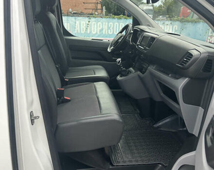 Белый Опель Виваро, объемом двигателя 2 л и пробегом 219 тыс. км за 17900 $, фото 31 на Automoto.ua