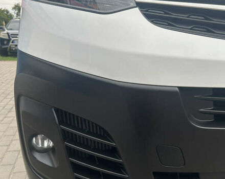 Белый Опель Виваро, объемом двигателя 2 л и пробегом 219 тыс. км за 17900 $, фото 9 на Automoto.ua