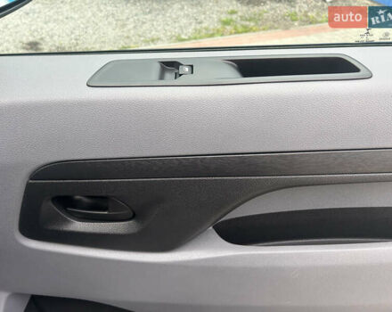 Белый Опель Виваро, объемом двигателя 2 л и пробегом 219 тыс. км за 17900 $, фото 30 на Automoto.ua