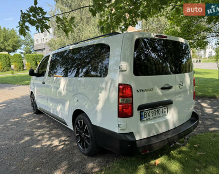 Белый Опель Виваро, объемом двигателя 2 л и пробегом 130 тыс. км за 28700 $, фото 4 на Automoto.ua