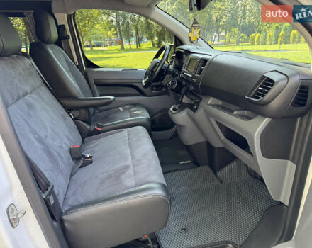 Белый Опель Виваро, объемом двигателя 2 л и пробегом 130 тыс. км за 28700 $, фото 24 на Automoto.ua