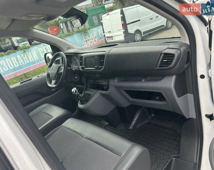 Белый Опель Виваро, объемом двигателя 2 л и пробегом 219 тыс. км за 17900 $, фото 32 на Automoto.ua