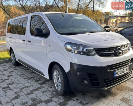 Белый Опель Виваро, объемом двигателя 2 л и пробегом 132 тыс. км за 25500 $, фото 2 на Automoto.ua
