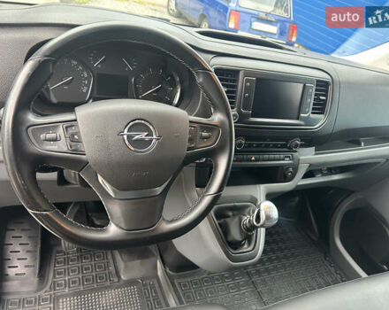 Белый Опель Виваро, объемом двигателя 2 л и пробегом 219 тыс. км за 17900 $, фото 21 на Automoto.ua