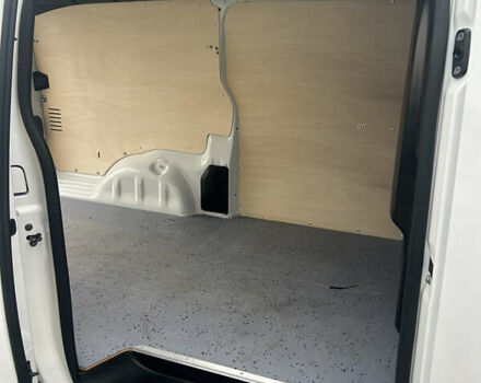 Белый Опель Виваро, объемом двигателя 2 л и пробегом 219 тыс. км за 17900 $, фото 27 на Automoto.ua