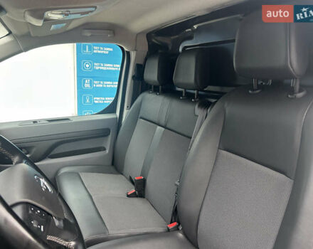 Белый Опель Виваро, объемом двигателя 2 л и пробегом 219 тыс. км за 17900 $, фото 23 на Automoto.ua