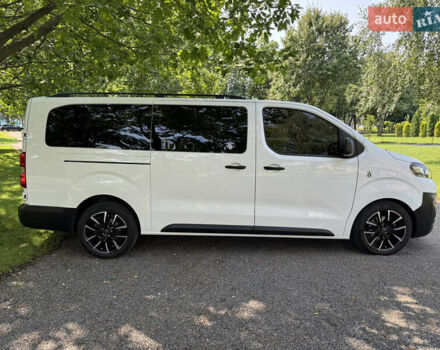 Белый Опель Виваро, объемом двигателя 2 л и пробегом 130 тыс. км за 28700 $, фото 8 на Automoto.ua