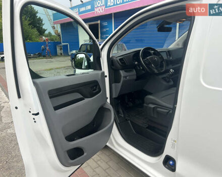 Белый Опель Виваро, объемом двигателя 2 л и пробегом 219 тыс. км за 17900 $, фото 13 на Automoto.ua