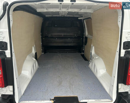 Белый Опель Виваро, объемом двигателя 2 л и пробегом 219 тыс. км за 17900 $, фото 26 на Automoto.ua