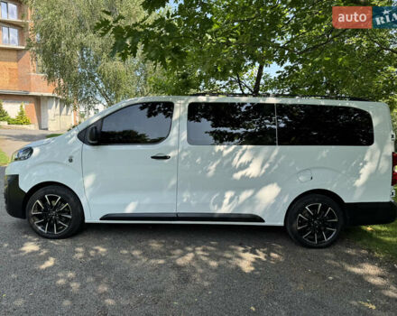 Белый Опель Виваро, объемом двигателя 2 л и пробегом 130 тыс. км за 28700 $, фото 3 на Automoto.ua