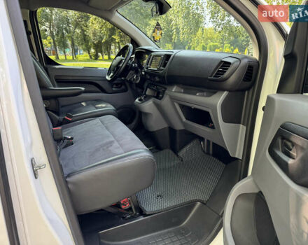 Белый Опель Виваро, объемом двигателя 2 л и пробегом 130 тыс. км за 28700 $, фото 23 на Automoto.ua