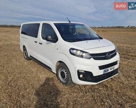 Белый Опель Виваро, объемом двигателя 2 л и пробегом 87 тыс. км за 24999 $, фото 5 на Automoto.ua