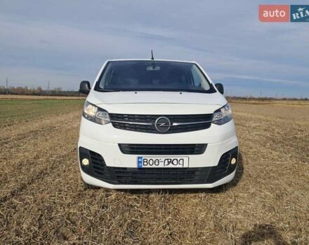 Белый Опель Виваро, объемом двигателя 2 л и пробегом 87 тыс. км за 24999 $, фото 6 на Automoto.ua
