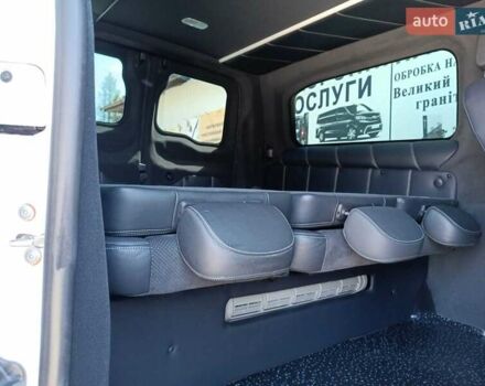 Білий Опель Віваро, об'ємом двигуна 2 л та пробігом 153 тис. км за 26500 $, фото 31 на Automoto.ua